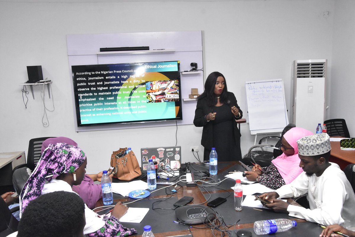 Daily_TrustF's tweet image. Barrister Mojirayo Ogunlana is taking journalists through Legal and Ethical Issues in Journalism
