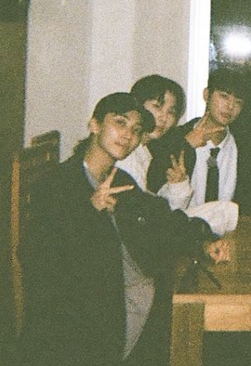 thfdldpdy_'s tweet image. 전지훈련 가서 찍은 것 같다
크아아아아아아아악