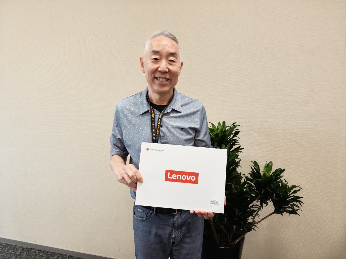 Here's Vince Hu, Corporate Vice President, with the new Lenovo Chromebook Plus 14 powered #MediaTekKompanioUltra. Developed with Google &amp; Lenovo, this is the most advanced Chromebook Plus yet with on-device AI, powerful performance, &amp; leading power efficiency.