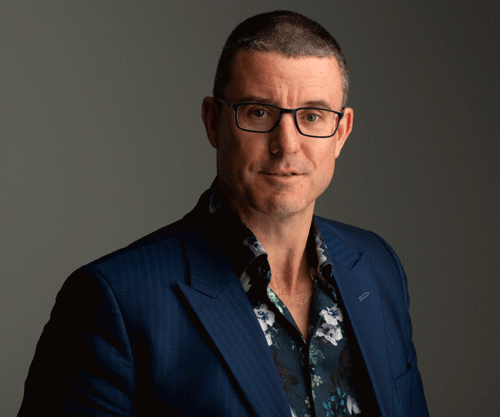 Chef <a href="/MarkPoyntonatCH/">Mark Poynton at Caistor Hall</a>, with partners Gareth and Emma John, opens The Ancient Shepherds in Fen Ditton on 16 July, offering a sustainable tasting menu and guest rooms in a restored 16th-century pub. #TheAncientShepherds #MarkPoynton #TastingMenu

foodanddrinknetwork.co.uk/latest-news/ne…