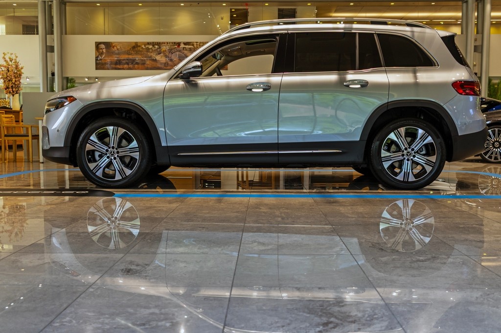 RallyeMotors1's tweet photo. All-Electric, All-Mercedes — The EQB From Mercedes-Benz®, Luxury To Energize Your Spirit And Elevate Electric Motoring. Efficient, Versatile, And Accessible.

https://t.co/lZTbED1e4P https://t.co/qYUKAAgIWn