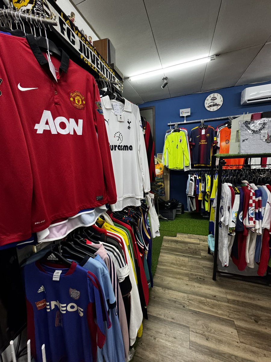 V24FS's tweet image. Long wiken ga pada pengen mampir apa?