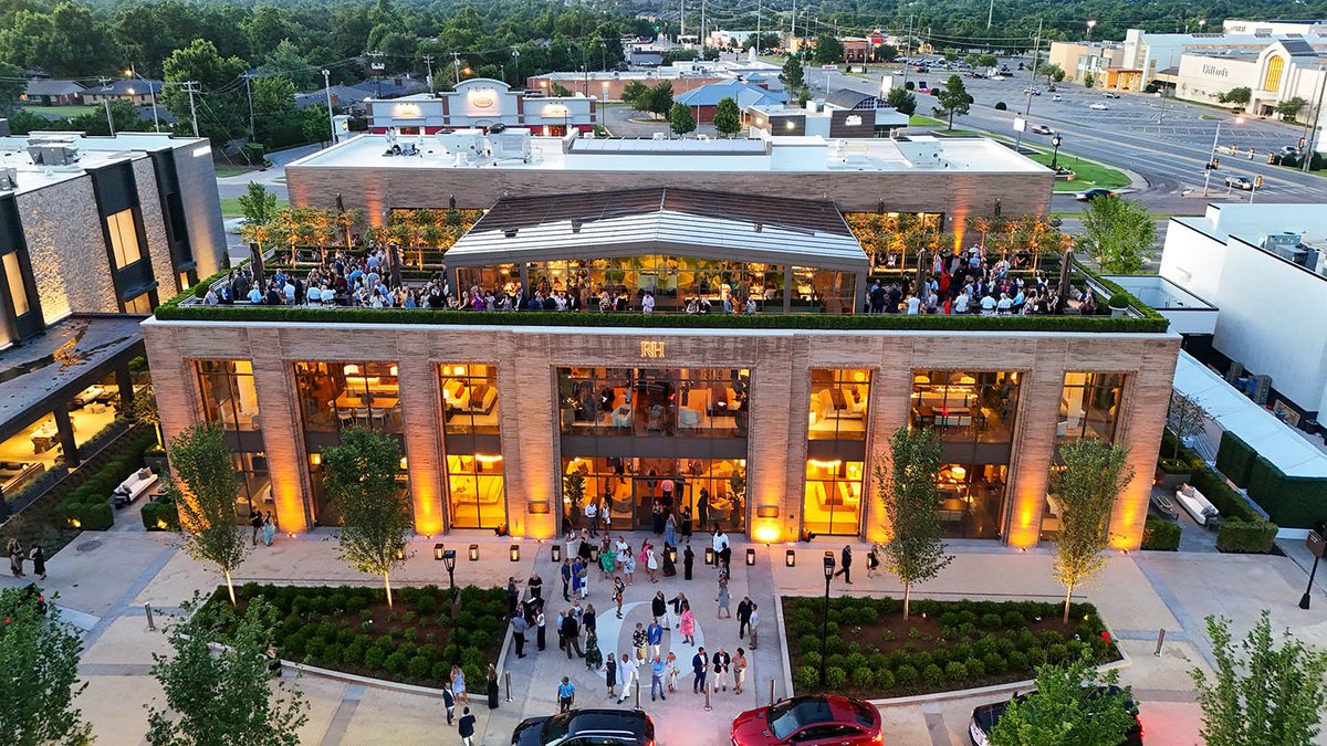 OKCTalk's tweet image. RH Gallery (formerly Restoration Hardware) at OAK will open tomorrow, Friday June 27th, complete with a rooftop restaurant and bar.
A fundraiser was held last night to offer a sneak peek.
Lots more photos and info: okctalk.com/content.php?r=…