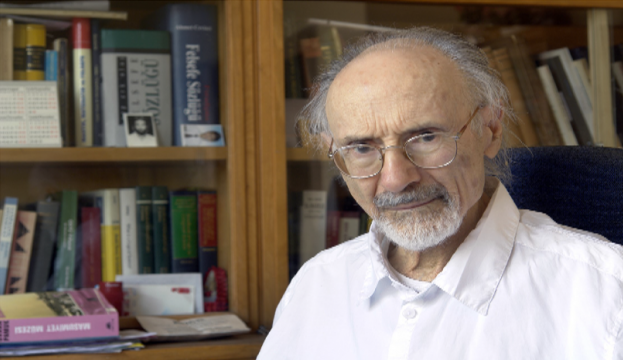 Mantık Araştırmaları Derneği, Prof. Dr. Teo Grünberg’in mantığa katkılarını anmak, ülkemizde mantık çalışmalarını desteklemek, özendirmek ve mantık literatürüne katkı sağlamak amacıyla bir makale yarışması düzenlenmeyi kararlaştırmıştır.

Duyuru: mantik.tr/2025/06/23/teo…