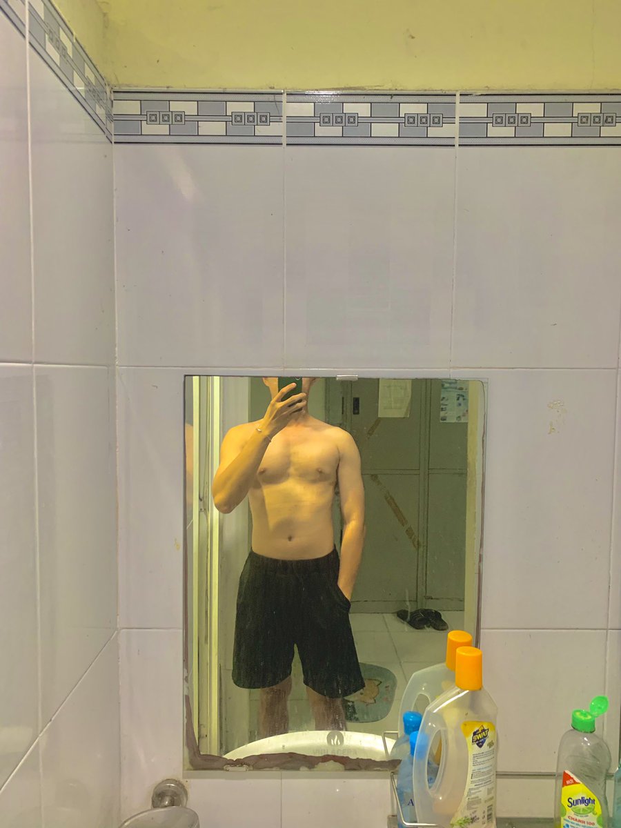 Mắt Hí tweet media