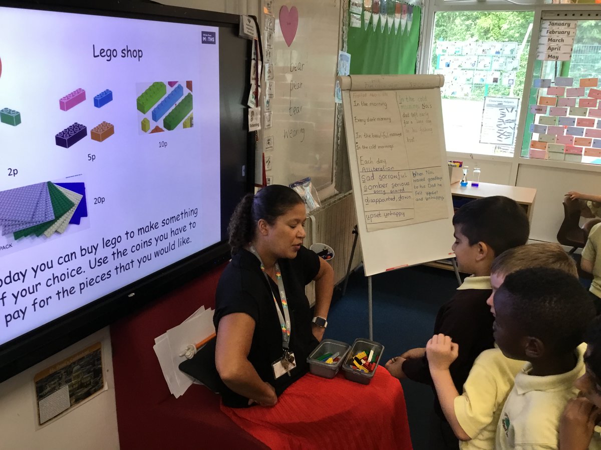 CrawleyRidge1's tweet image. 🌊 This week we met Noi in The Storm Whale, talked about emotions around goodbyes 💬, and started learning about money 💰—tricky but fun! In History, we explored Grace Darling&apos;s brave rescue 🚤 and began sewing our own puppets in DT 🧵🧸 #Year1 #PrimaryFun