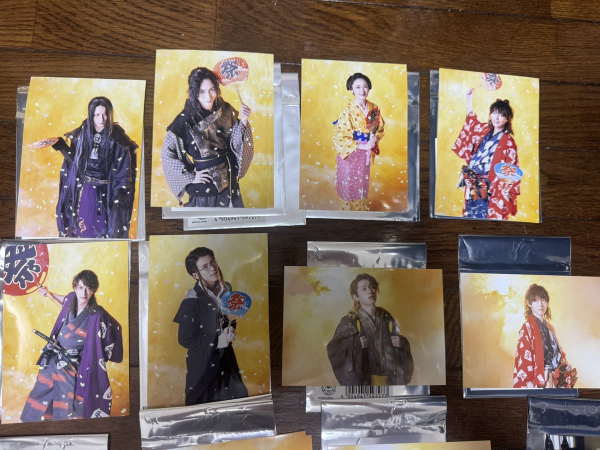 LN8is's tweet photo. 映画 死神遣いの事件帖 終  ランブロ
譲 写真
求 十蘭 十蘭ドール

お譲りのみも可能です。
都内手渡し可能

お気軽にご連絡お待ちしております。

 #しにつか  #しにつか交換 https://t.co/1GR4ocCZHd