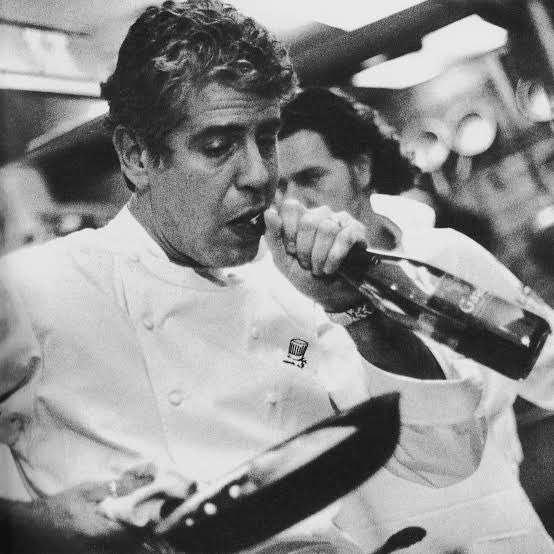 zeebat's tweet image. Happy heavenly #BourdainDay Chef.