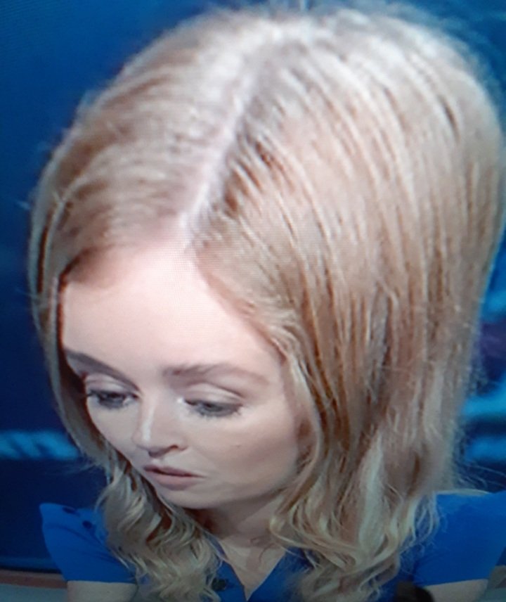 BENDOVER_75's tweet image. Vermoedelijk vanwege gebrek aan relevante gasten, was #Bashbarbie #EvaVlaar bij dr hartsvriendin #Bralbarbie #Raisa, in pauper-programma #ongehoordnieuws/#fvd.TV voor n theekransje. Bashbarbie #Eva mocht haar radicaal rechtse idealen, dr haatpraat én zichzelf promoten.
#opruiers