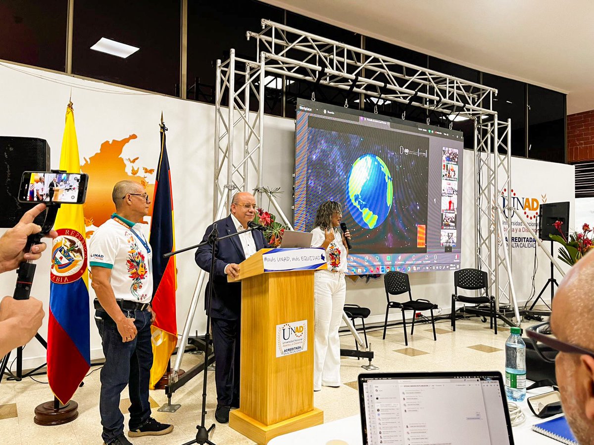 Carolina Calle tweet media