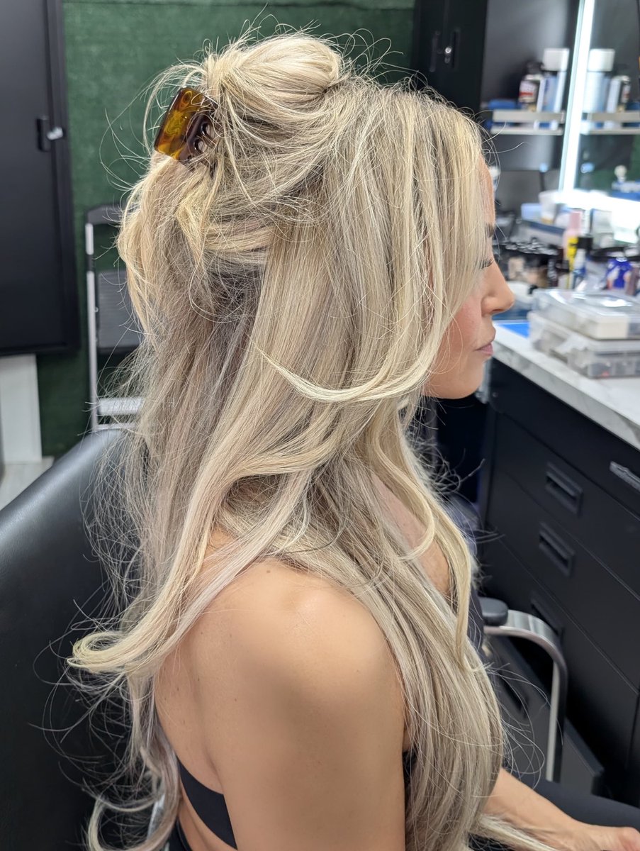 🎬 KARATE GHOST hair and makeup! 

What do we think of the little halfsie updo for Mrs. Susan Fanshawe??