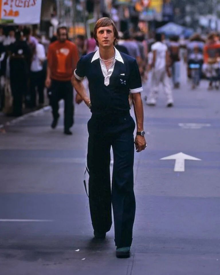 JohanCruyff's tweet image. Johan, a legacy that will always live on in the streets.

Now, written into the streets of Torrelameu.

#CruyffLegacy #TBT