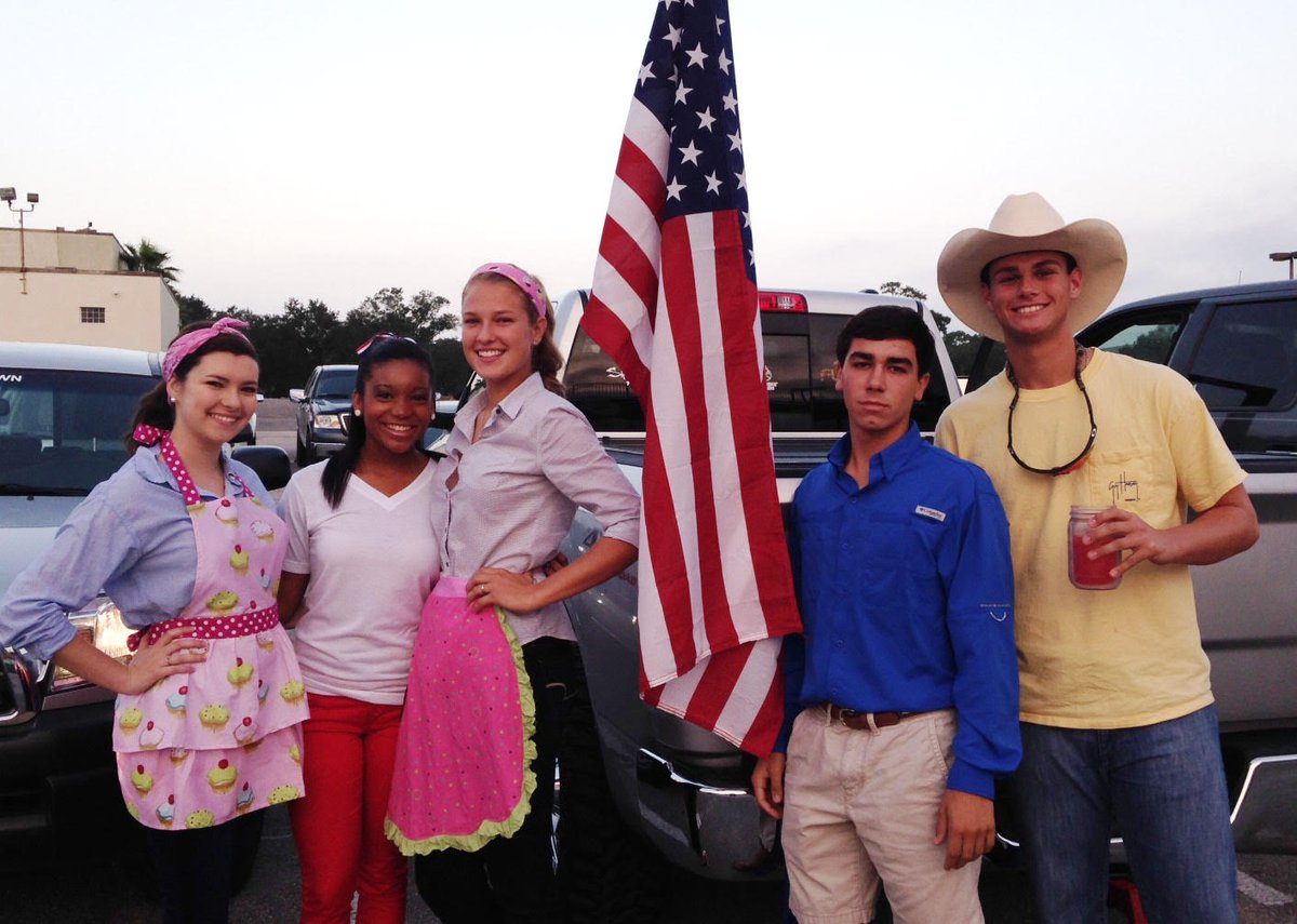 This #FourthofJuly, we're proud to honor TC's Stars and Stripes Club for promoting patriotism and honoring those who’ve served.

From care packages to Honor Flight welcomes, these students live out faith in action.⚔️