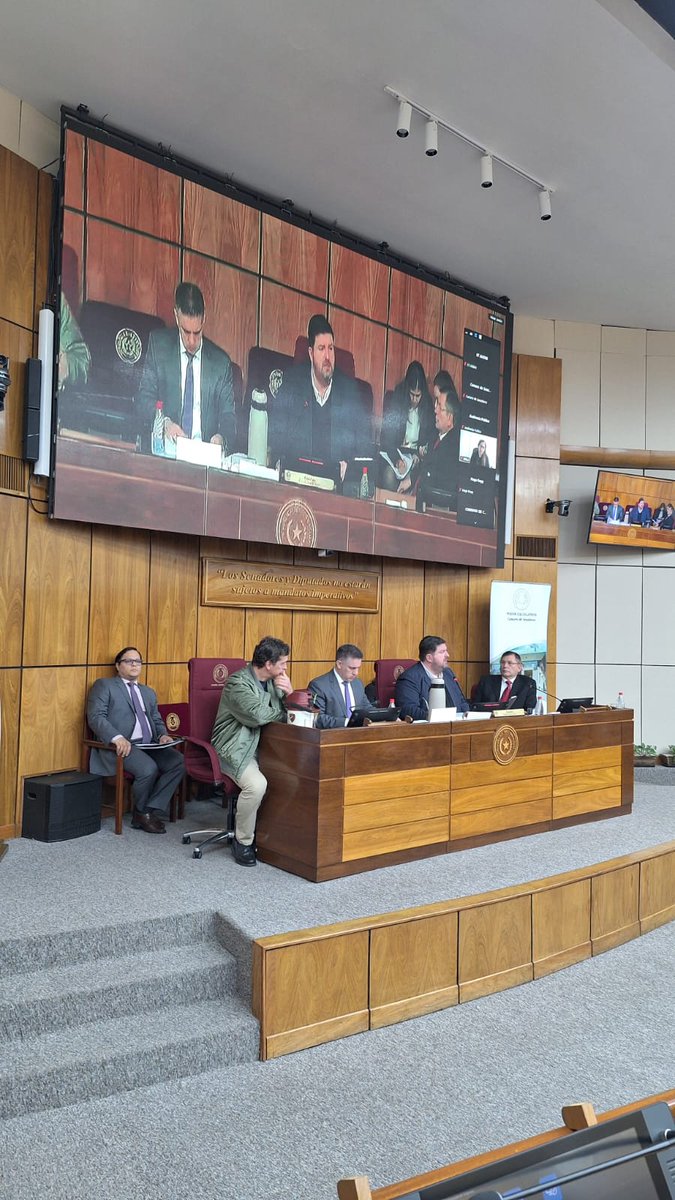 oac_senado's tweet image. 📸 #AudienciaPública en desarrollo...

⏭️ Tema en debate: Proyecto de Ley“QUE REGULA Y PROMUEVE LA CREACIÓN, DESARROLLO, INNOVACIÓN E IMPLEMENTACIÓN DE SISTEMAS DE IA”
Exp.: silpy.congreso.gov.py/web/expediente…
 
Convocatoria del Senador @patrick_kemper, Pte. de la Comisión de Ciencias.