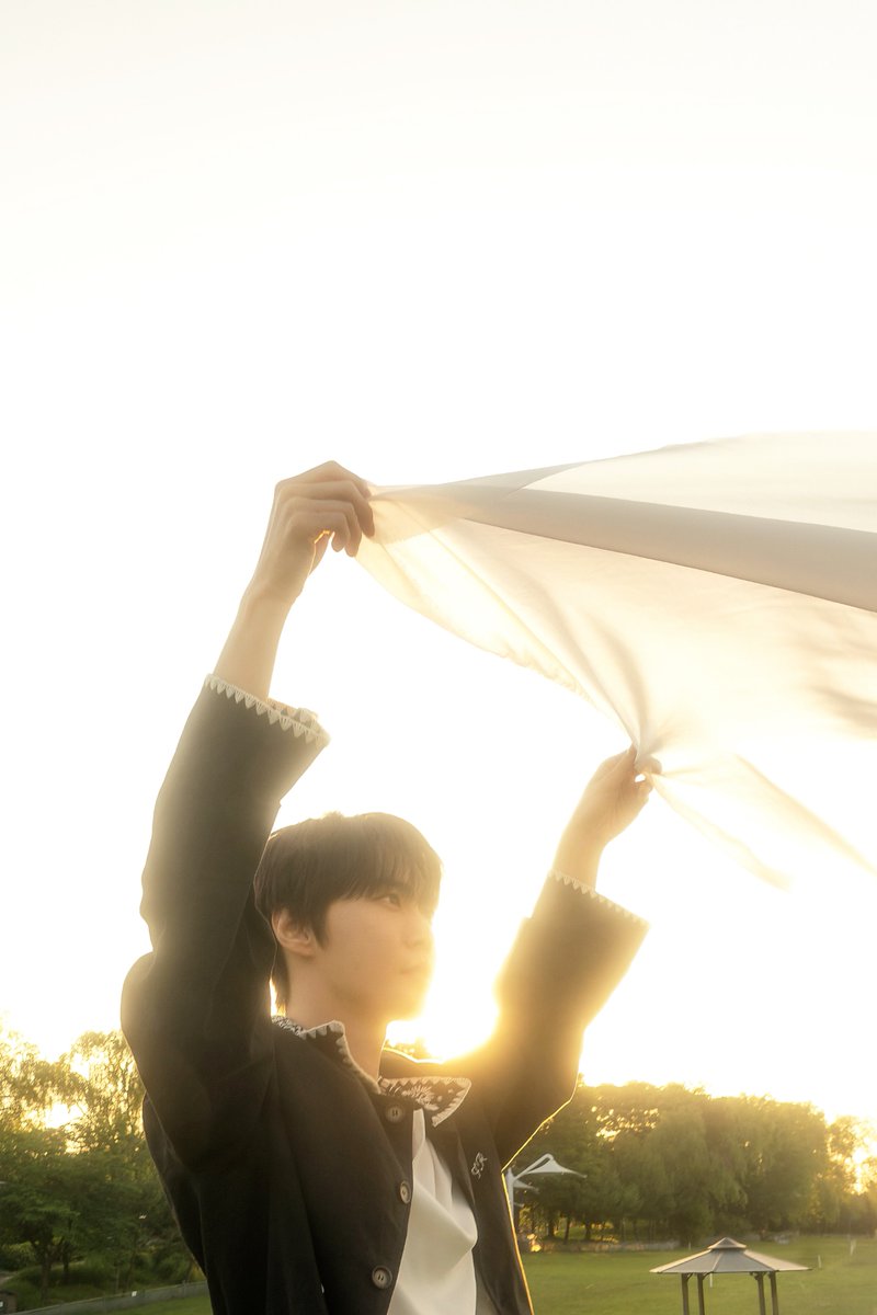 NCTsmtown's tweet photo. 동경

#DOYOUNG #도영 #JOHNNY #쟈니 
#Soar #DOYOUNG_Soar
#SoarGallery
#NCT #NCT127 https://t.co/dI8r6HxCeM