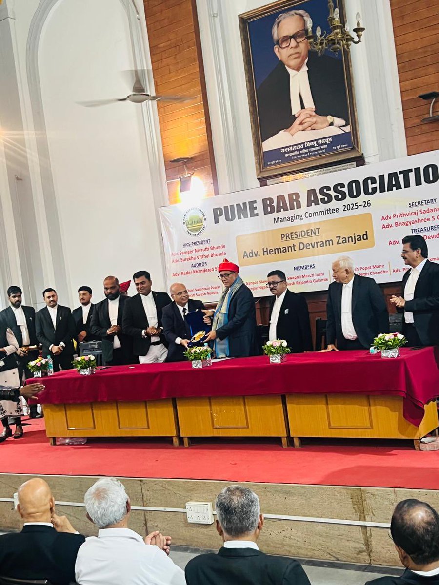 Honored to deliver today’s lecture at the Pune Bar Association on “The Future of the Legal Profession: A Personal Journey and Forward Vision.”

It was deeply nostalgic to return to the Bar where my journey began. Grateful to the Pune Bar Association and its members for the warmth