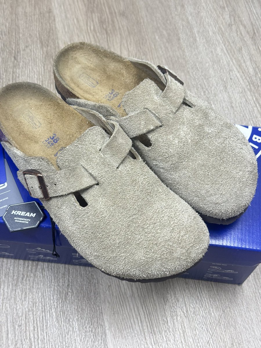 pn_acnnn's tweet photo. Birkenstock Boston สี Taupe 
Narrow / พื้น Soft

Use like new พื้นเต็ม
Size : 38eu / 24.5cm

🔥 4,99O ฿ อุปกรณ์ครบ มีกล่อง

ดูภาพเพิ่มเติมได้เลยค่ะ

📍 นัดรับรัชดา ห้วยขวาง
🚗 กทม. Grab ได้ ค่าส่งตามจริง
📌 แต่ถ้าไม่ไกลกันมากส่งแมสให้ฟรีค่ะ

#Birkenstockมือสอง #birkenstockboston https://t.co/ZjmFSl42NH