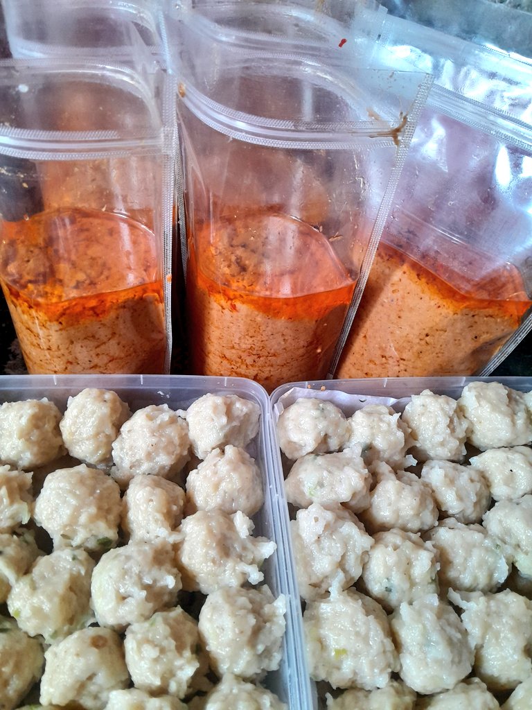 Yuks ikutan list po somay atau batagor utk pengiriman Minggu via kurir ojol instan dan sameday atau pengiriman via paxel di hari Senin
Harga somay 3000/pcs
Batagor 4000/pcs
Dikirim dari Bekasi