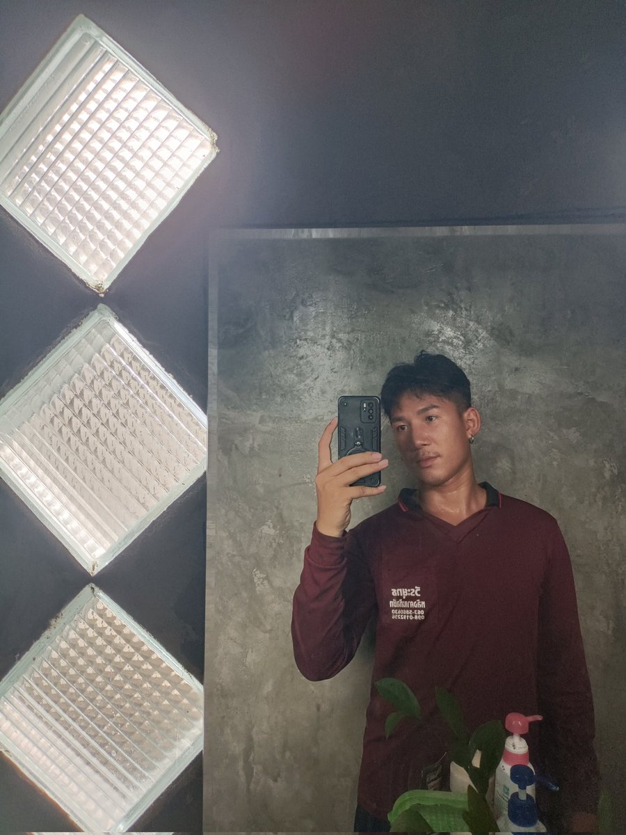 MAMMERFIM's tweet photo. 🌚 https://t.co/QATEkOPIHc