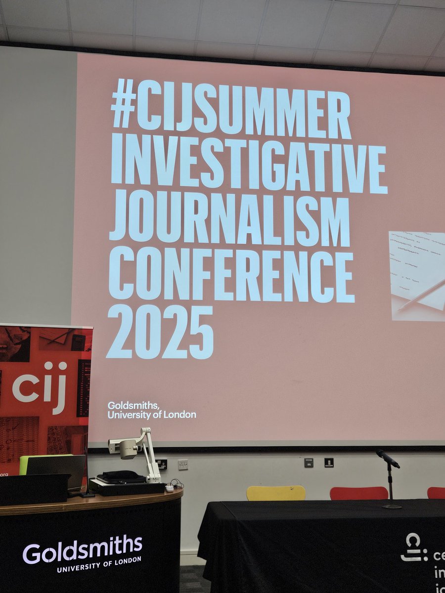 Lindsay_Pantry's tweet photo. Always happy to be back at #cijsummer @cijournalism 

Getting the latest #medialaw advice from the legendary Gill Philips to top up my knowledge before next semester's @NCTJ_news media law teaching, and my Investigative module ⚖️ https://t.co/bp3M26K81z