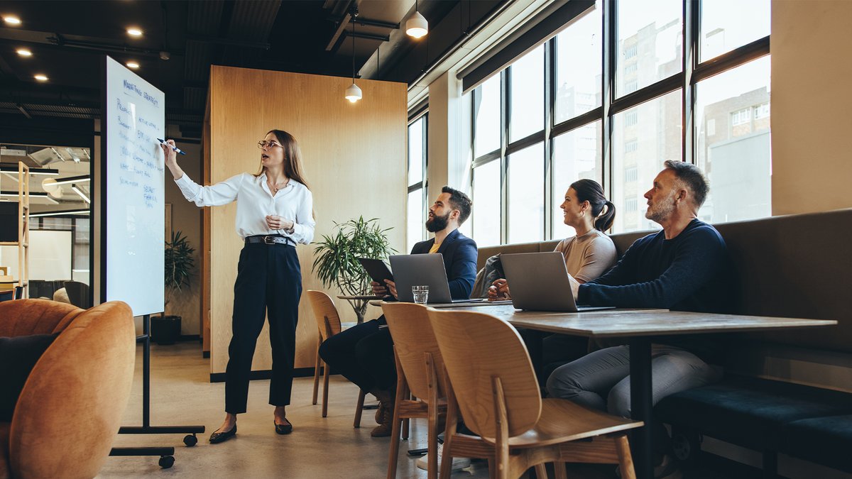 Ready to transform your business for the better? Check out these 5 practical strategies for meaningful business transformation inspired by The Breakthrough Experience. 👉 zurl.co/39DxE 

 #CEOMonthly #BusinessTransformation #BreakthroughExperience