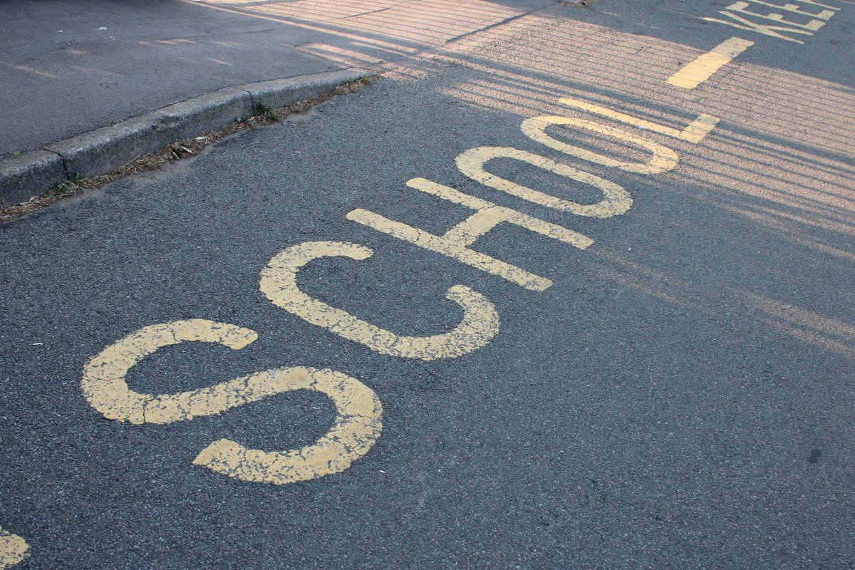 🚸 We're proposing new camera enforcement zones from September outside selected schools to improve road safety and protect children.

🔗Find out more and have your questions answered  ow.ly/MyiE50WgyNG
#SchoolSafety #SouthTyneside