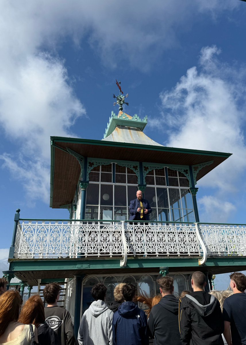 Mr Blake reveals a new plaque on Clevedon Pier — the start of a new tradition to mark the end of Sixth Form for this kind, brilliant and unforgettable year group.

Class of 2025 — you’ve left your mark. 🌊✨ #ClassOf2025 #ClevedonSixthForm