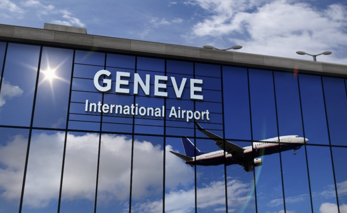 🗞️ En 2005, ArcUser mettait en lumière un projet #SIG pour #GenevaAirport.
 20 ans plus tard, arx iT est toujours partenaire #Esri… et l’Aéroport toujours client ! 🙌

🔗 Nostalgique d’#ArcIMS ? Lisez l’article : bit.ly/3Tv994L

#WebGIS #ExpertiseSIG