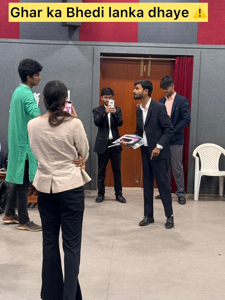 RepublicTVSSMUN25 tweet media