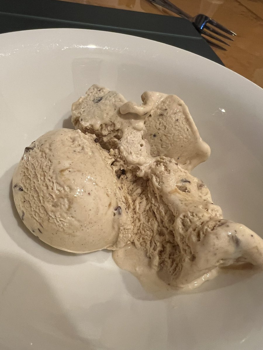 Catherine Pitt 👻 tweet media