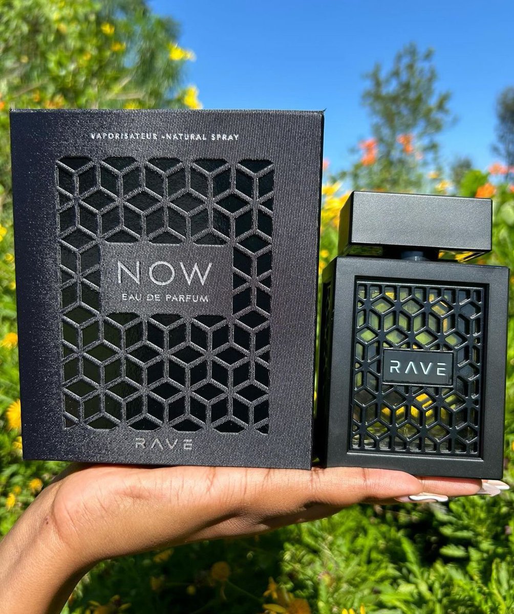 🧵🔮Ushawahi kujiuliza nini Maana ya Eau de parfum ?
Na je ukiona perfume box yake imeandikwa Eau de perfume🌺🪻 ni Huwa original🤔?Jibu ni hapana 😄 Hilo neno linaweza kuwepo kwe perfume og na perfume fake pia so sio guarantee ya perfume kuwa original.Sasa EAU DE PARFUM (EDP) ni