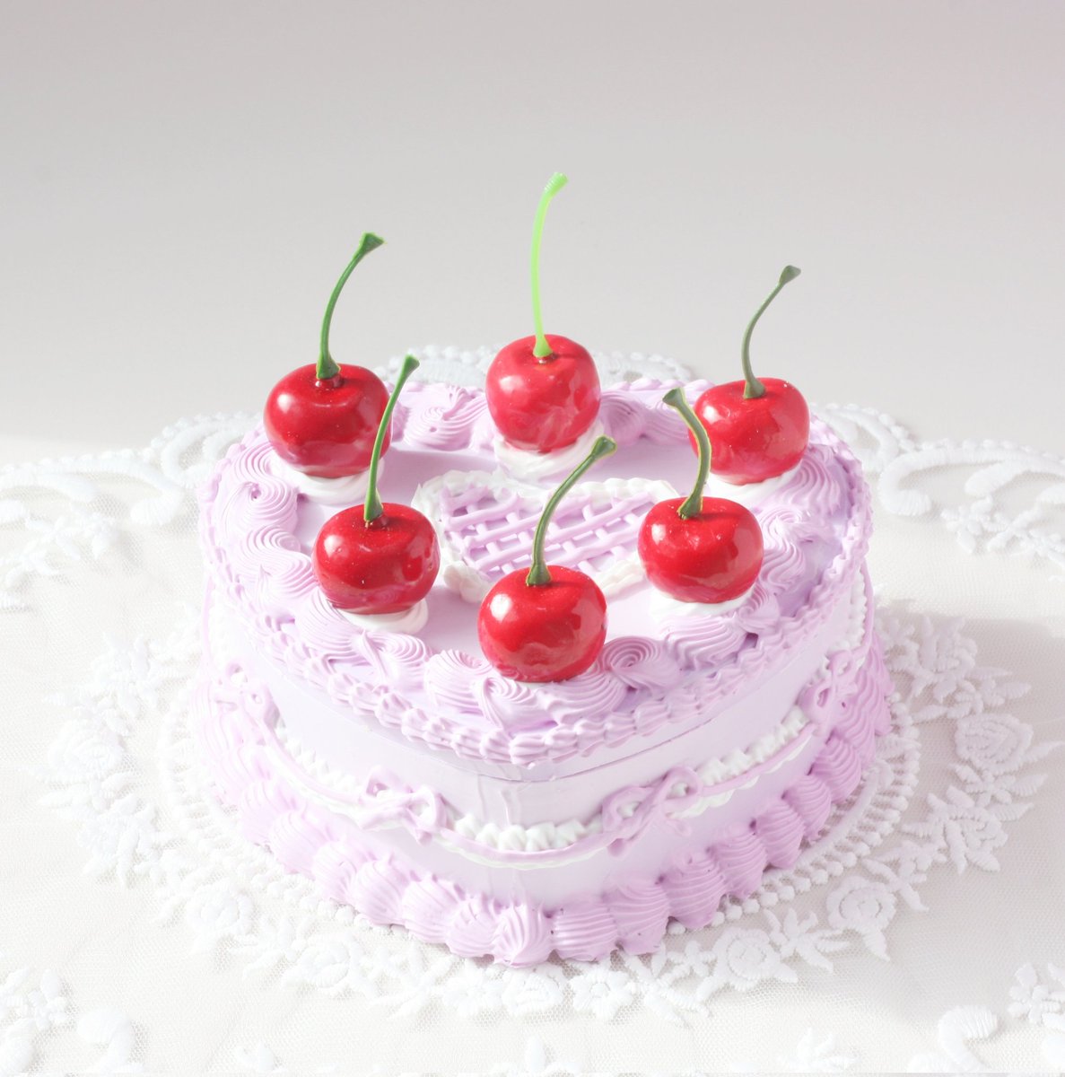 Hwe___N's tweet image. 페이크 케이크 보석함 🎂
서디페에 가져갈 예정입니다!