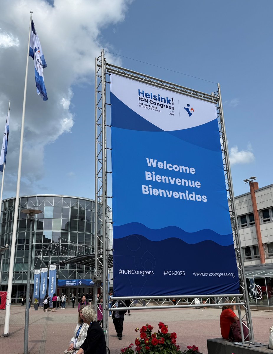 LPTNMAHPPres's tweet image. Proud moment for LPT at #ICN2025 in Helsinki!

Claire Armitage &amp;amp; @RabbitteSarah presented posters on:
- Inclusive research &amp;amp; intellectual disabilities
- Student research engagement 
- Research leadership for shaping nursing careers &amp;amp; culture 
📸With Dr Cipriano, ICN President