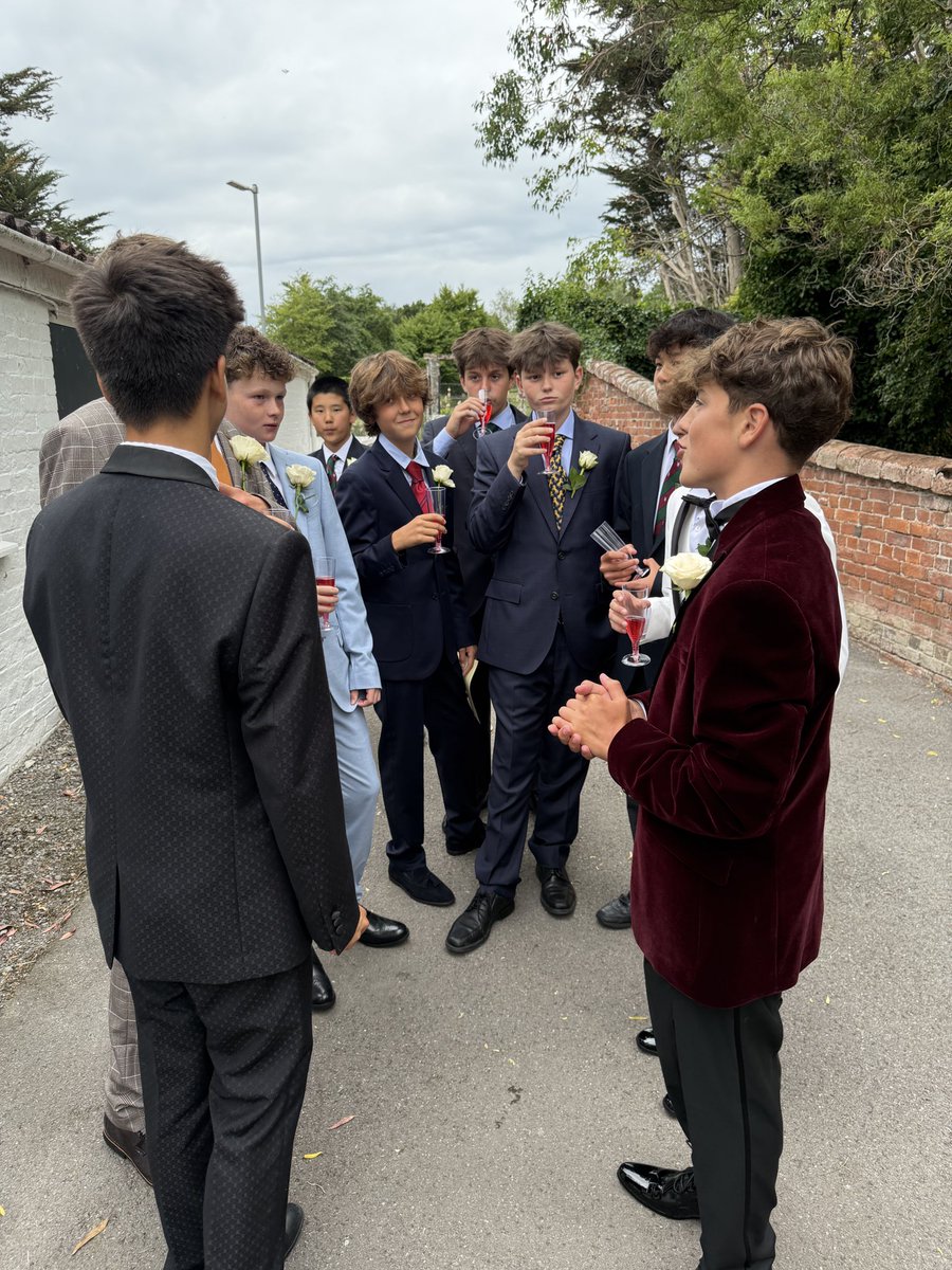 Year 8 leavers dinner 2025🥹
What an amazing bunch of boys.