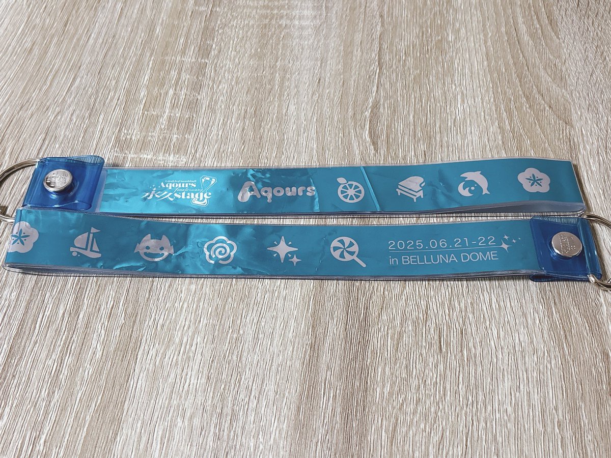 iwakki0921's tweet image. #Aqours_finale_Day2 にて
掴み取った銀テープ
ストラップにさせて頂きました👍

カラーパーツはAqours色に🌊🫧

#Aqours #lovelive