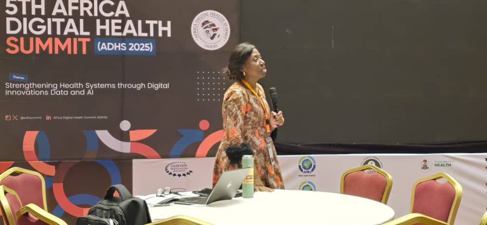 #HappeningNow 
Our DMD, <a href="/JAnyantiSFH/">J Anyanti</a> chairing a scientific presentation session at the Africa Digital Health Summit at Eko Hotels. #ADHS brings together digital health innovators to learn, cross learn, and share insights into their works.
<a href="/adhsummit/">Africa Digital Health Summit</a>