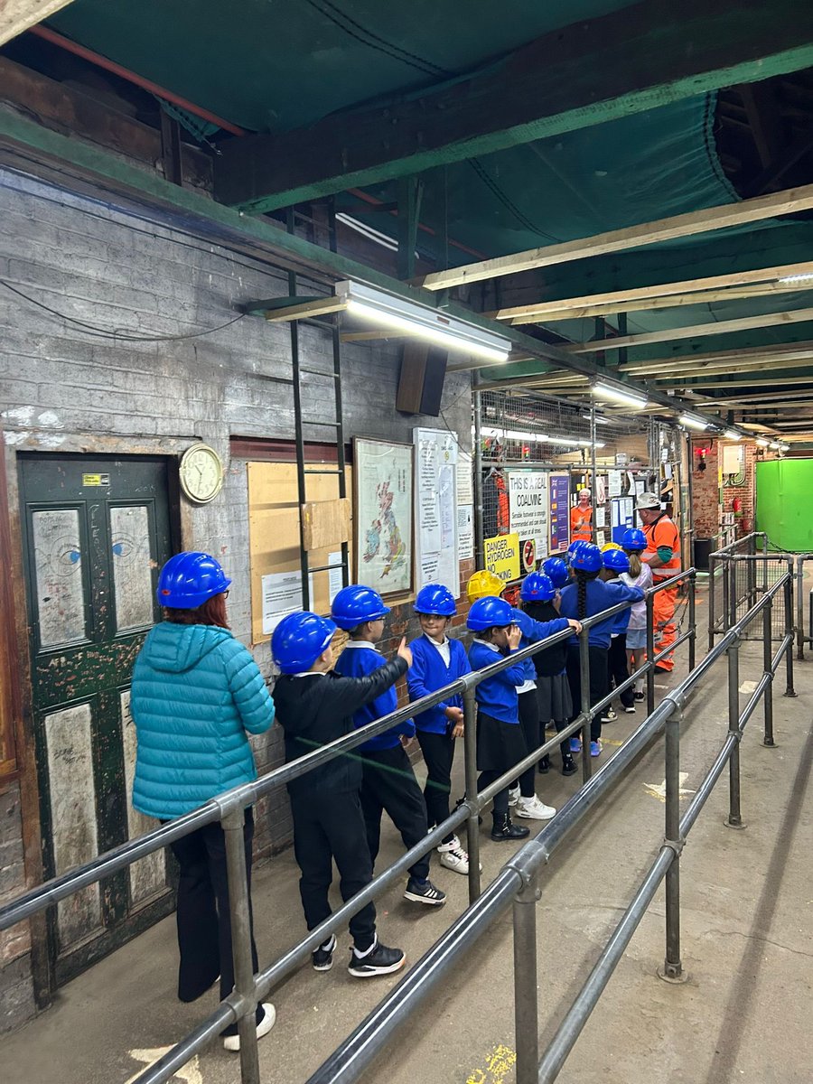 BVCSchool's tweet image. Y3 have arrived and the first group are on their way down the mine. #curiosity