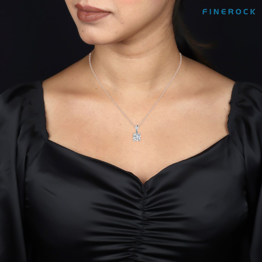 FinerockJewelry's tweet photo. Classic, clean, and forever charming. Our solitaire pendant redefines everyday elegance. 
#SolitaireStyle #DiamondJewelry #FinerockStyle #FinerockJewelry #FinerockCollection #FinerockBrand https://t.co/DZOwhUtqrF