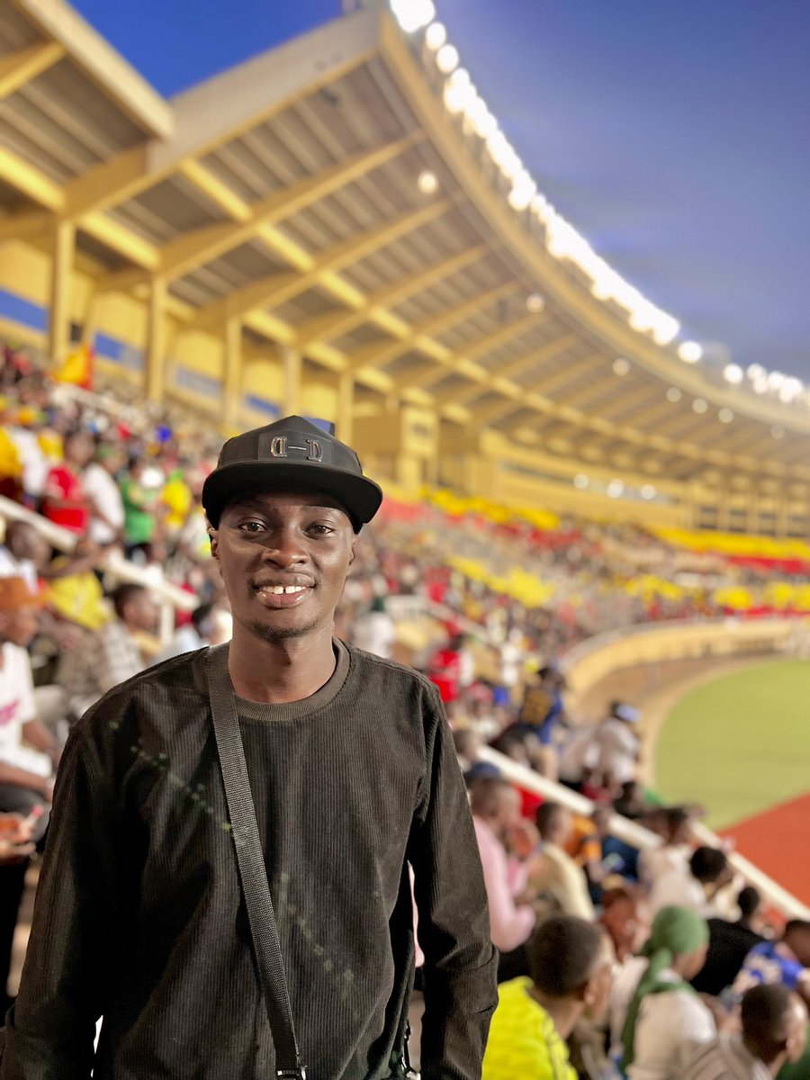 aggreykwangz's tweet image. Happy birthday bro more years of the good life 🎉