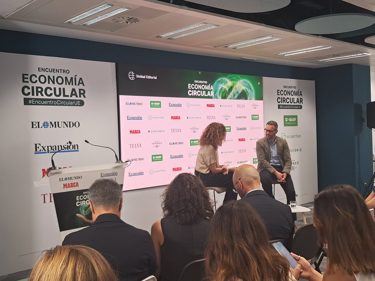 Unidad Editorial (@unidadeditorial) on Twitter photo <a href="/expansioncom/">expansioncom</a> <a href="/Pedrobiurrun/">Pedro Biurrun</a> <a href="/EUEnvironment/">EU EnvironmentAgency</a> <a href="/Reviste_org/">RE-VISTE</a> <a href="/XavierRibera/">Xavier Ribera</a> <a href="/BASF_ES/">BASF España</a> <a href="/familiatorres/">Familia Torres</a> <a href="/lorealspain/">L'Oréal Groupe España</a> <a href="/nataliabajo/">Natalia Bajo</a> <a href="/ecovidrio/">Ecovidrio 🌍</a> <a href="/Ihobe_Eus/">Ihobe | EJ/GV</a> <a href="/Pascual/">Pascual</a> <a href="/ecoembes/">Ecoembes</a> <a href="/AECOC_ES/">AECOC</a> <a href="/paulam_alvarez/">Paula María Álvarez</a> En su entrevista con <a href="/nataliabajo/">Natalia Bajo</a>, <a href="/XavierRibera/">Xavier Ribera</a> (<a href="/BASF_ES/">BASF España</a>) desgrana el proceso de reciclaje que realiza BASF en colaboración con grandes conpañías y apela a la responsabilid de que esas tecnologías lleguen también a las pequeñas y medianas empresas <a href="/expansioncom/">expansioncom</a> <a href="/Pedrobiurrun/">Pedro Biurrun</a> <a href="/EUEnvironment/">EU EnvironmentAgency</a> <a href="/Reviste_org/">RE-VISTE</a> <a href="/XavierRibera/">Xavier Ribera</a> <a href="/BASF_ES/">BASF España</a> <a href="/familiatorres/">Familia Torres</a> <a href="/lorealspain/">L'Oréal Groupe España</a> <a href="/nataliabajo/">Natalia Bajo</a> <a href="/ecovidrio/">Ecovidrio 🌍</a> <a href="/Ihobe_Eus/">Ihobe | EJ/GV</a> <a href="/Pascual/">Pascual</a> <a href="/ecoembes/">Ecoembes</a> <a href="/AECOC_ES/">AECOC</a> <a href="/paulam_alvarez/">Paula María Álvarez</a> En su entrevista con <a href="/nataliabajo/">Natalia Bajo</a>, <a href="/XavierRibera/">Xavier Ribera</a> (<a href="/BASF_ES/">BASF España</a>) desgrana el proceso de reciclaje que realiza BASF en colaboración con grandes conpañías y apela a la responsabilid de que esas tecnologías lleguen también a las pequeñas y medianas empresas