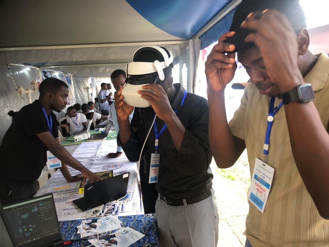RihenUniverse's tweet photo. Présents au #GETEC2025, nous avons dévoilé VR Labs :
une solution immersive pour apprendre, s’entraîner et créer sans limites.
💡 Une technologie pensée pour l’Afrique, par des talents passionnés.
📩 Un projet ? rihen.universe@gmail.com
#VRLabs #Afrofuturisme #TechForAfrica https://t.co/j1W4ORQyDX
