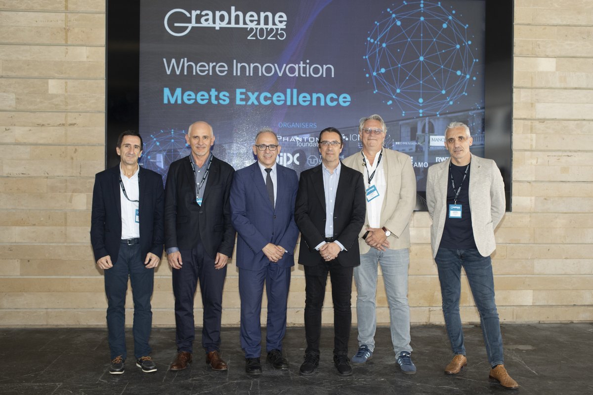 DIPC (@dipcehu) on Twitter photo The #Graphene2025 Conference has started in Donostia/San Sebastian!
More than 500 experts from around the world are attending this conference, including Konstantin Novoselov, Nobel Prize in Physics in 2010 for his work on graphene
+INFO: tinyurl.com/uuh4mvue
<a href="/PhantomsNet/">Phantoms Foundation</a> The #Graphene2025 Conference has started in Donostia/San Sebastian!
More than 500 experts from around the world are attending this conference, including Konstantin Novoselov, Nobel Prize in Physics in 2010 for his work on graphene
+INFO: tinyurl.com/uuh4mvue
<a href="/PhantomsNet/">Phantoms Foundation</a>