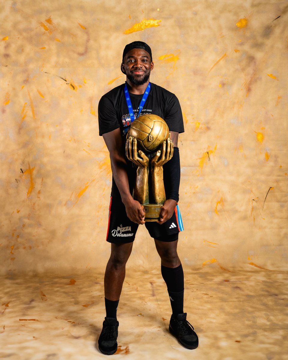 Le triplé du Yak 🏆🏆🏆

<a href="/yakubaouattara/">yak</a> x <a href="/ParisBasketball/">Paris Basketball</a>
