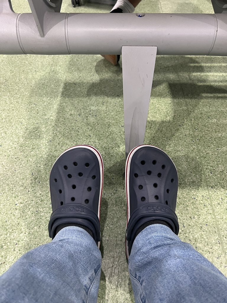 walterwhiteMD's tweet photo. Sana next na travel ko for leisure na. https://t.co/BIE11BcrKb