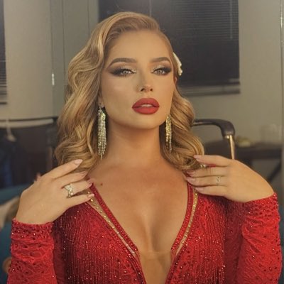 SandraItzel's tweet photo. #NewProfilePic https://t.co/zdC3sUjxli