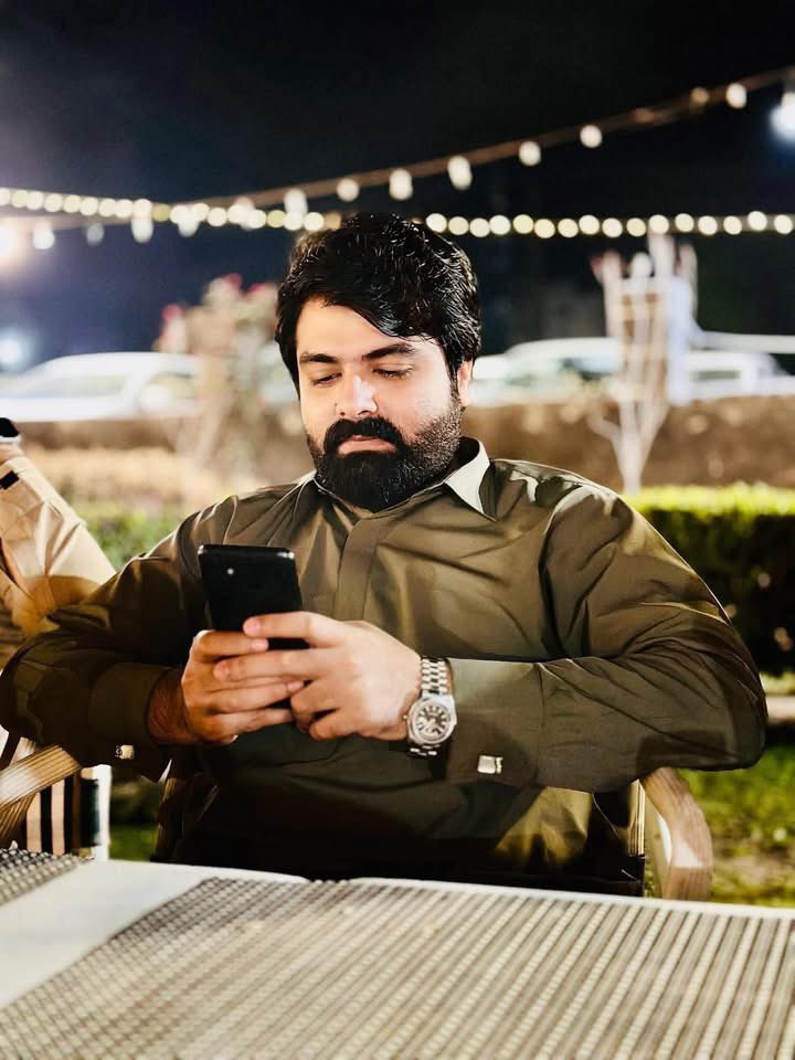 Najam Wali Khan tweet media