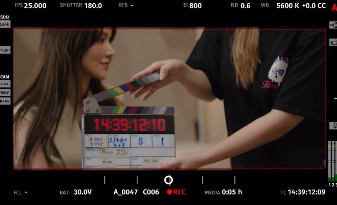 Q6 ถ่ายทำ แล้วแอดมินขยับขึ้น Q1 ได้รึยัง🫣😳

#HeartPopStudio 
#PlayerYuriSeries