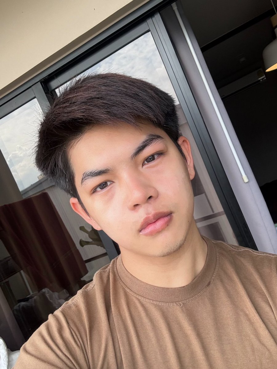 มาบอกต่อของที่ใช้เองละถูกใจครับ คือเป็นคนผิวมัน ผิวบางใช้อะไรก็แพ้

แล้วได้ตัวนี้มาด้วยความบังเอิญ หลังใช้ สิวอักเสบน้อยลง รอยแดงก็จางไวกว่าปกติ เลยอยากบอกต่อคนที่มีปัญหาเดียวกันให้ลองใช้นะครับ

พิกัด ไอบีเจลลี่ ครับ เห็นมีทั้งต๊อกๆ บ้านส้มเลยครับ

ปล.ผิวนี้พึ่งใช้ไป 1 กระปุกครับ