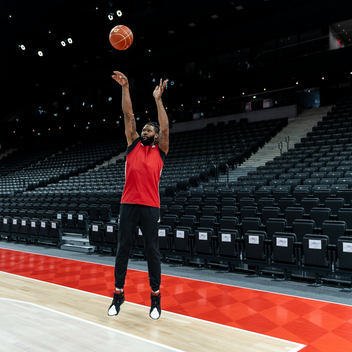 FCBBasketball's tweet photo. Shootaround done!

#FCBB #LetThemSeeRed #TheFinalLevel https://t.co/0gjOrLMO9o