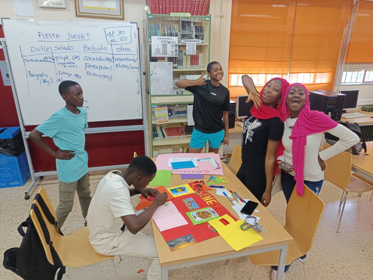 IES PABLO SERRANO tweet media